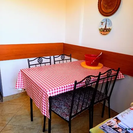 ゲストハウス Aqua Révfülöp